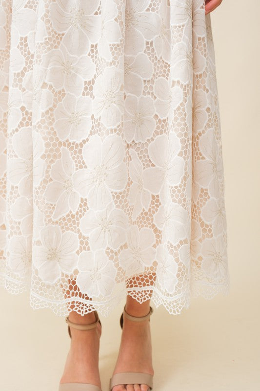 WHITE FLORAL LACE MIDI