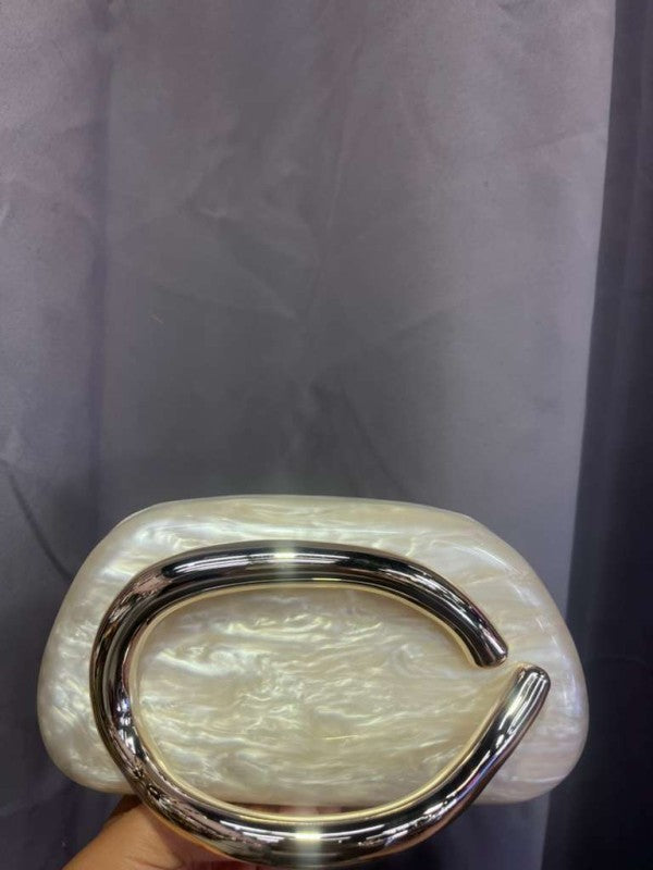 GOLD CIRCLE ACRYLIC CLUTCH