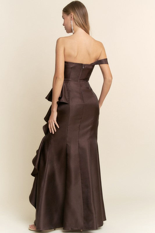 CHOCO OFF SHOULDER STRAP GOWN