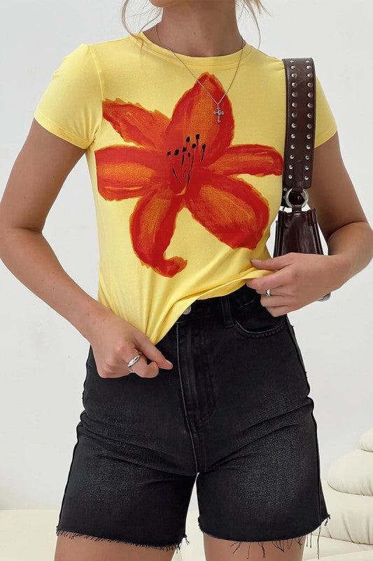 GRAPHIC FLORAL TEE