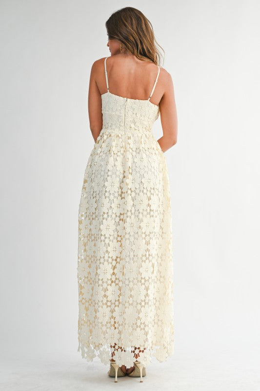 CREAM FLORAL ELEGANT MAXI