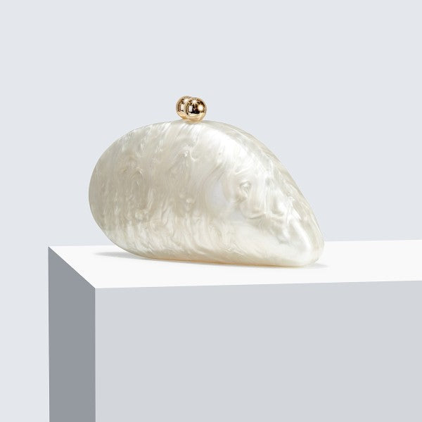 SEASHELL SHAPED ACRYLIC CLUTCH