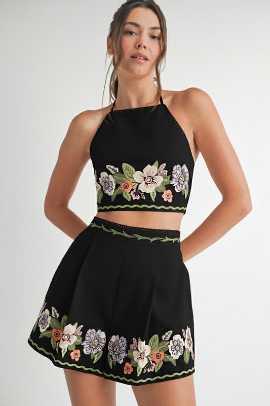 BLACK EMBROIDERED FLORAL SET