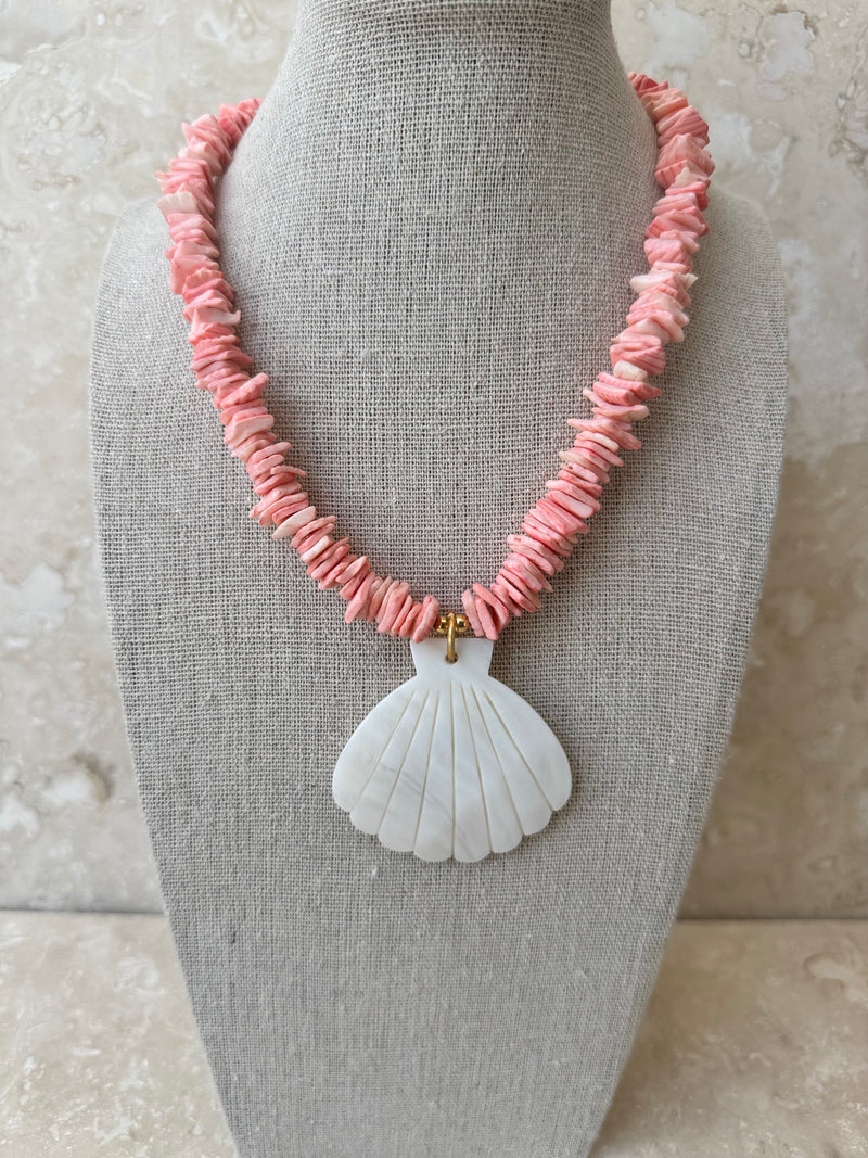 M3 PUCA SHELL NECKLACE