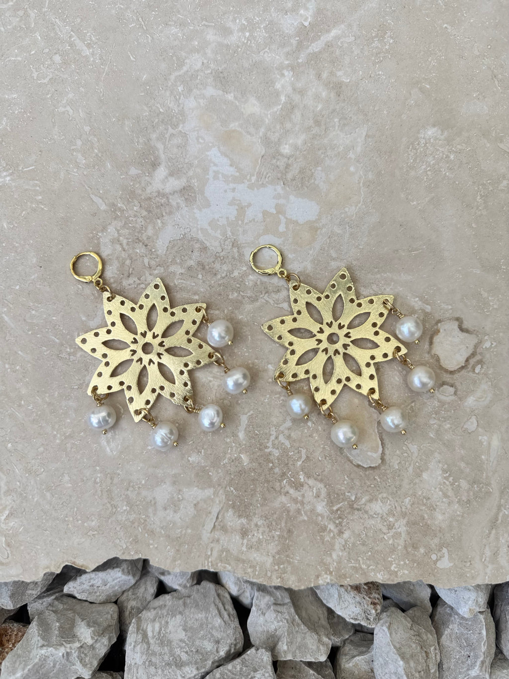 M3 STATEMENT PEARL EARRINGS
