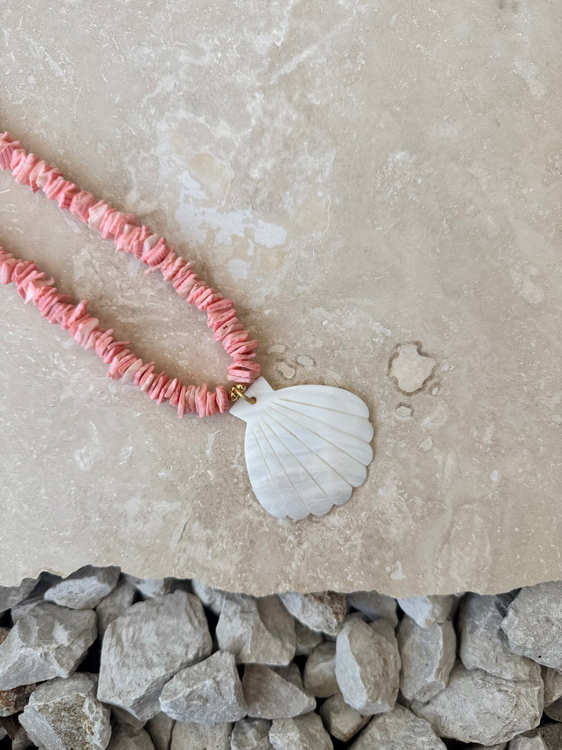 M3 PUCA SHELL NECKLACE