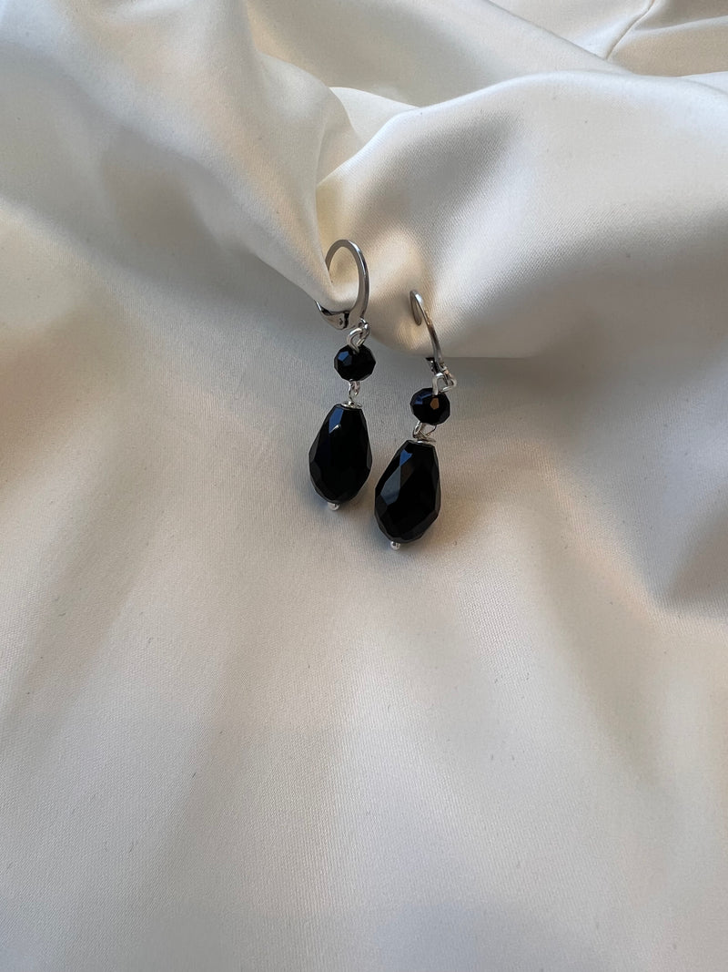 DOUBLE BLACK DROP EARRINGS
