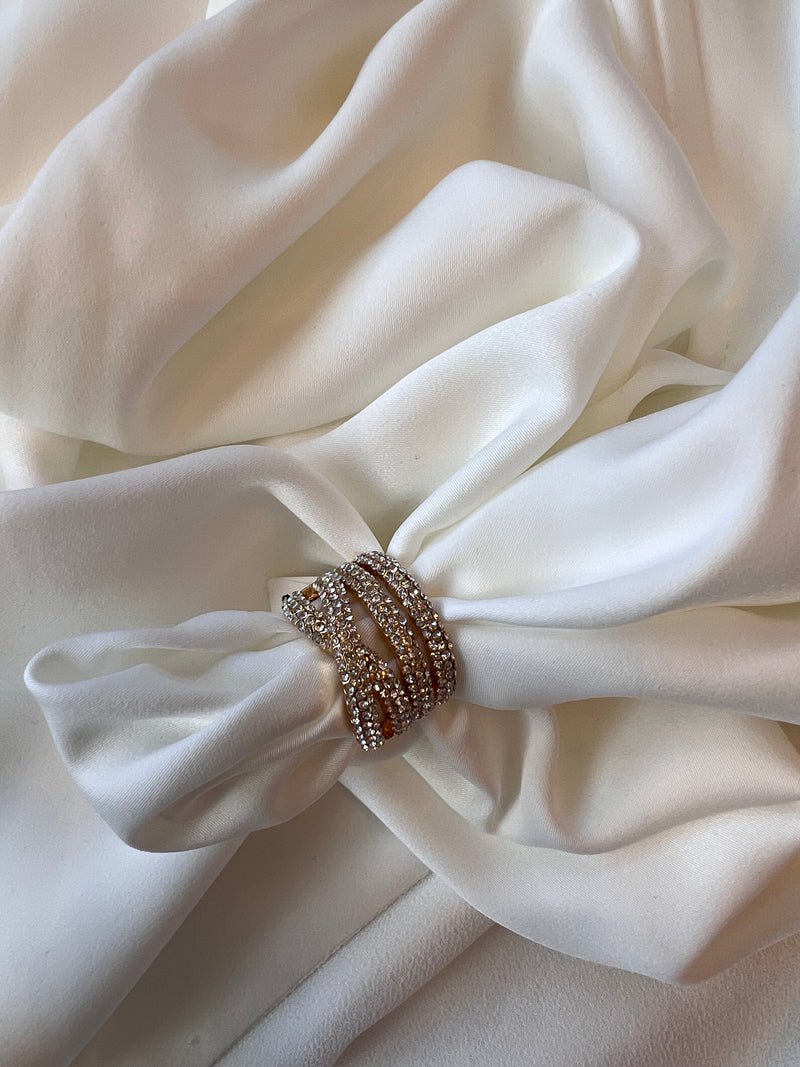 TWISTED RHINESTONE RING