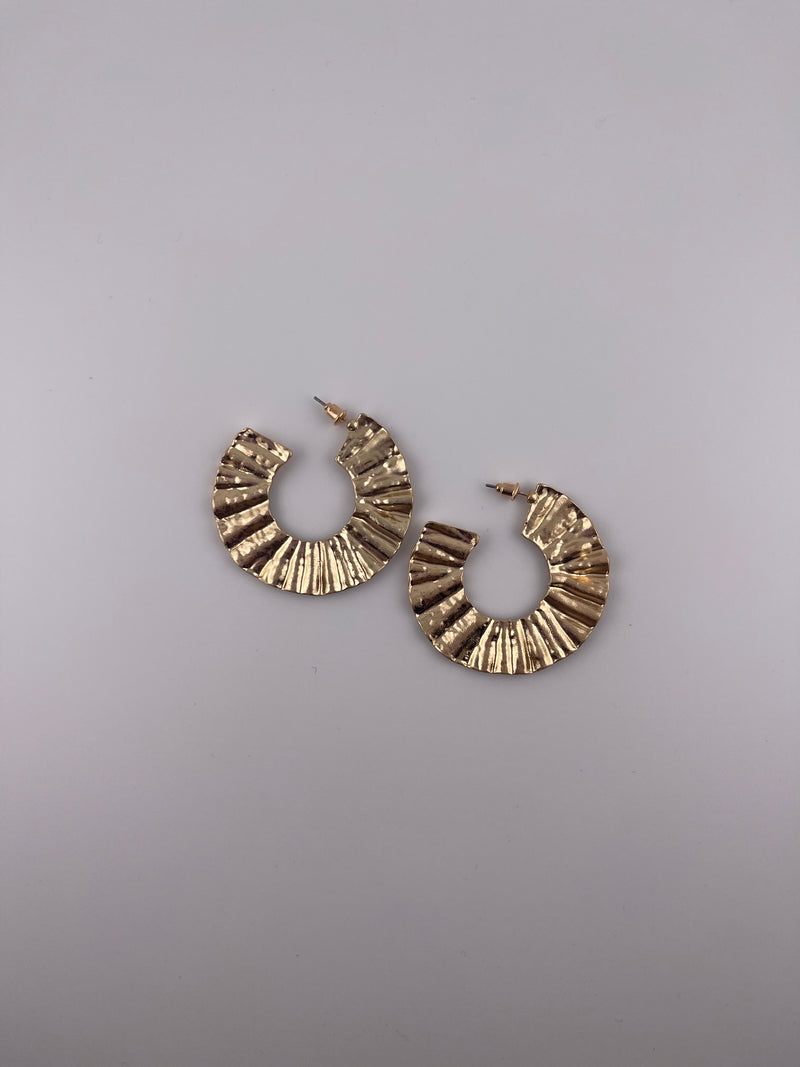 GOLD HAMMERED HOOPS