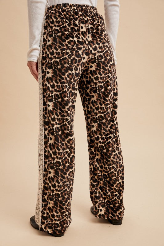MOCHA LEOPARD TRIM PANT