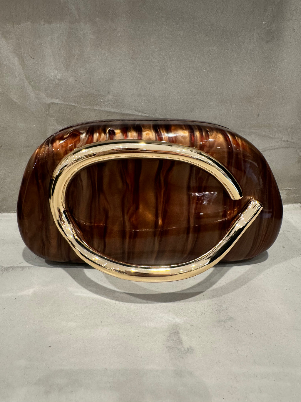 GOLD CIRCLE ACRYLIC CLUTCH