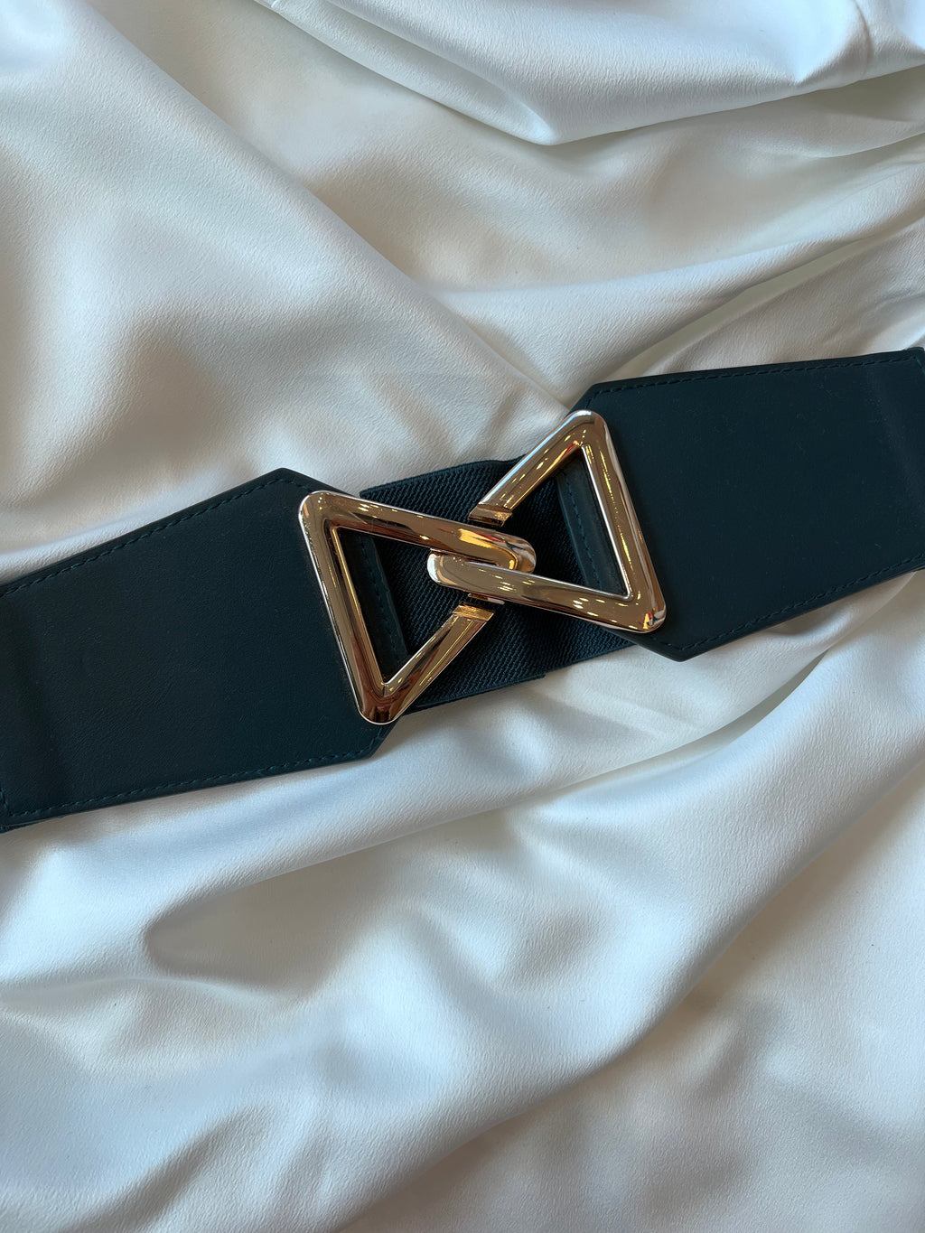 DOUBLE TRIANGLE BELT