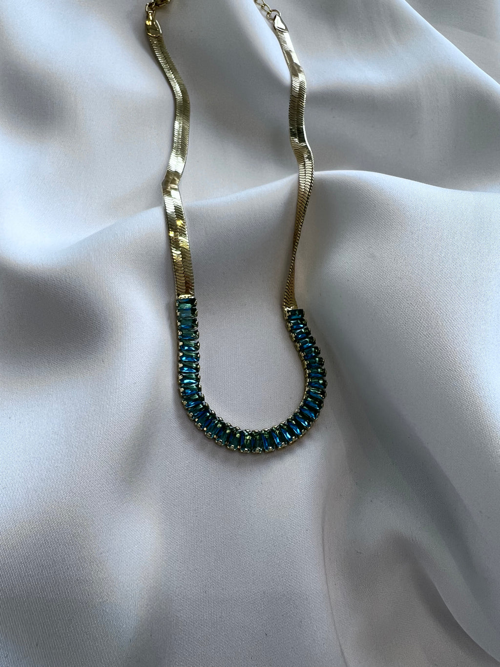 DIAMOND NECKLACE